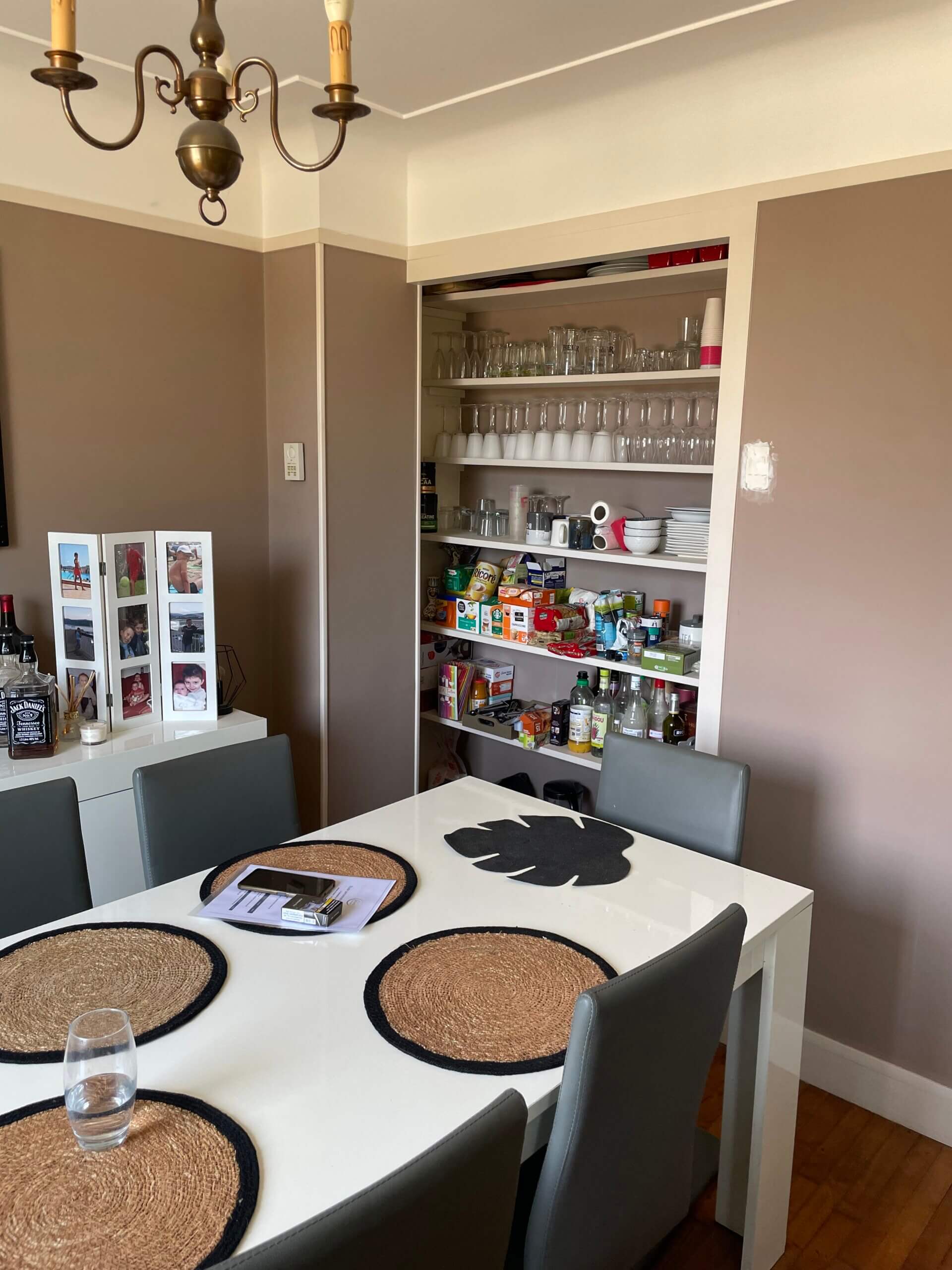 salle a manger avant décoration